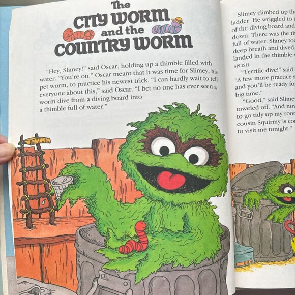 Sesame Street Hardbound In The City Book Vintage 1989 Volume 13 - Picture 4 of 9
